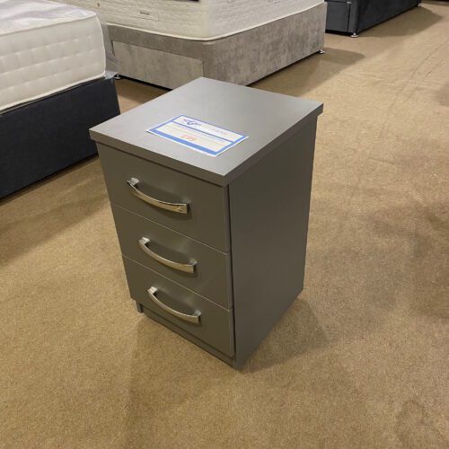 Nova 3 Drawer Bedside Table - Image 6