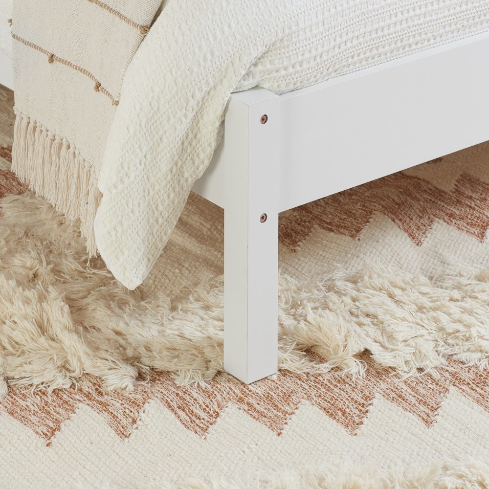 Croxley Rattan Bed - Image 4